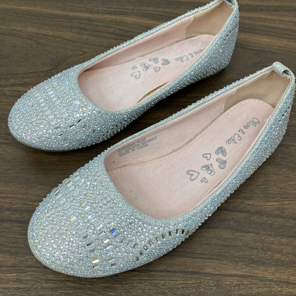 Olive & Edie Girls Silver Sparkle Kitten Heels Dress Shoes Size 6